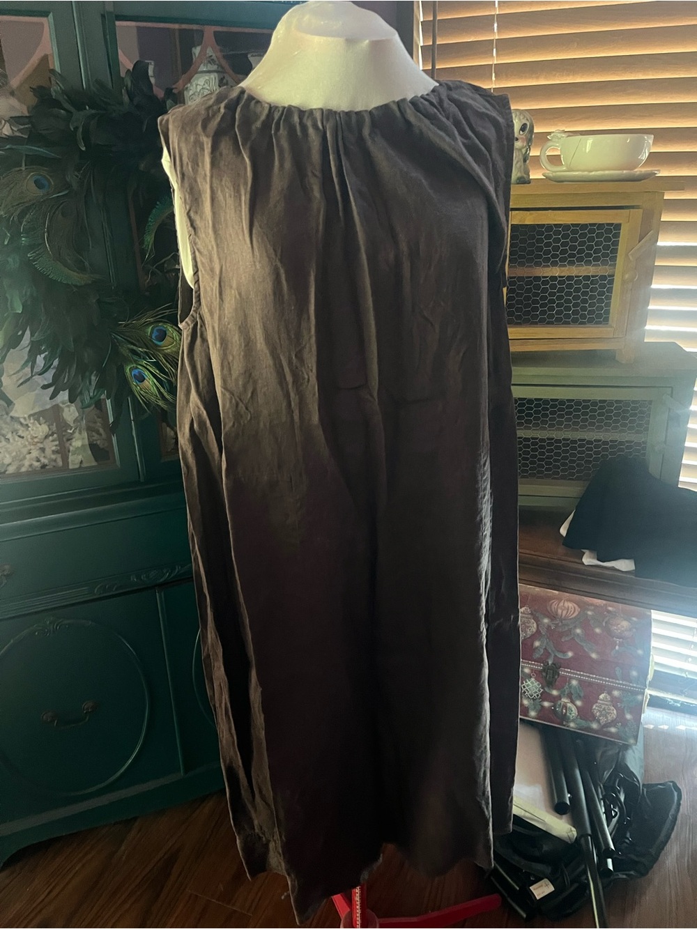 Flax Design women’s large linen Sleeveless Gathered Neck Shift Dress Deep Brown